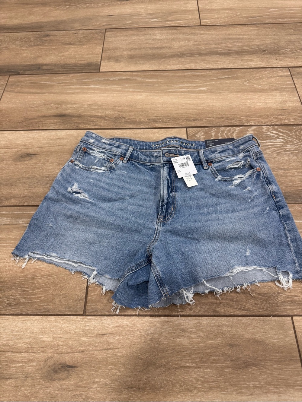 American Eagle Distressed Denim Women’s Shorts - Light Blue